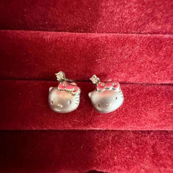 Hello Kitty Sterling Silver Earrings - marked 925/Sanrio pierced w/small crystal - Picture 3 of 5